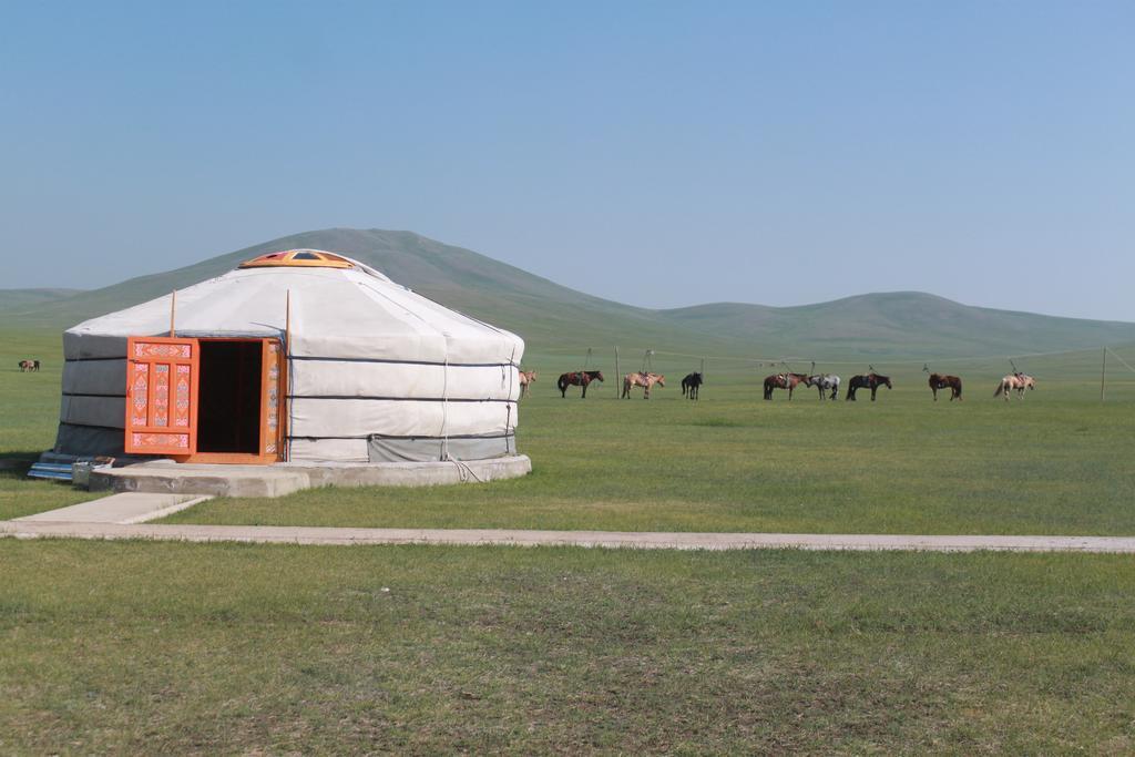 Nomad Horse Camp Guest House Nalayh ภายนอก รูปภาพ